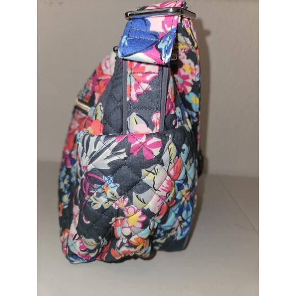 NWOT! Vera Bradley On The Go Quilted Handbag Floral Pattern 13x10x5 - Picture 4 of 11